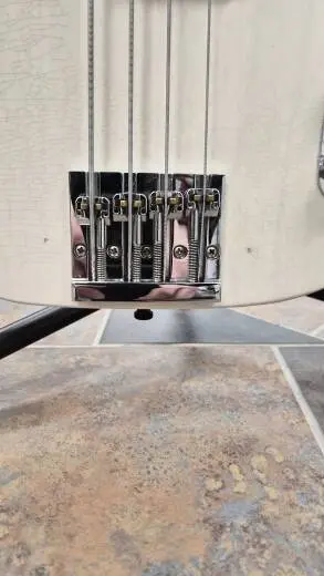 Fender - 013-8412-701 2