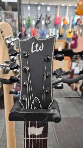 ESP Guitars - LEC257BLKS 2