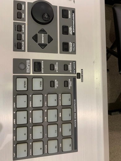 ROLAND FANTOM X8 WORKSTATION 4