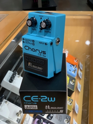 Gear Hunter | BOSS - CE-2W CHORUS PEDAL