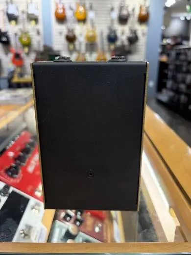 GREAT EASTERN FX FUZZ PEDAL 2