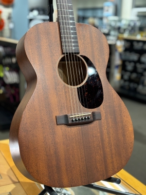 Martin Guitars - 000-15M 2