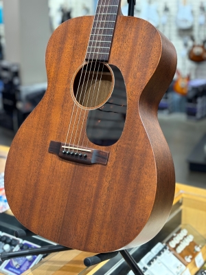 Martin Guitars - 000-15M 3