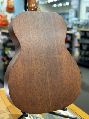 Martin Guitars - 000-15M 5