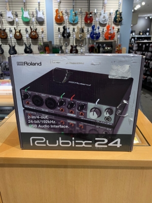 Gear Hunter | Roland - RUBIX24