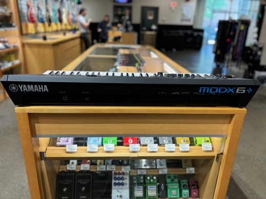 Yamaha - MODX6+ 2