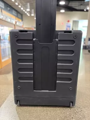 SKB Roto Rack Mixer case with wheels 3