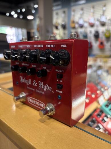 Truetone Jekyll & Hyde Overdrive/Distortion Pedal