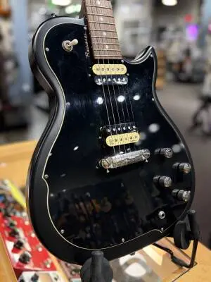 Godin Guitars - G48472 2