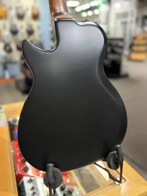 Godin Guitars - G48472 2