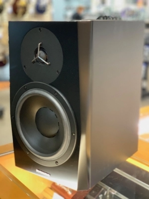 Store Special Product - Dynaudio - LYD-8B