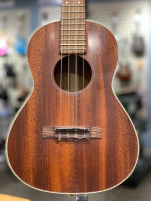 MARTIN TENOR UKULELE WITH PICKUP 2