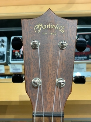 MARTIN TENOR UKULELE WITH PICKUP 7