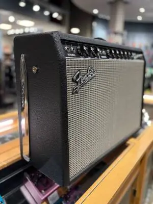 Fender - 021-7400-000 2