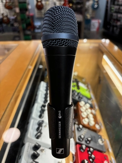 Sennheiser - E945