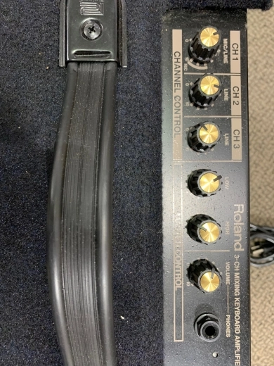 Roland - KC-60 3
