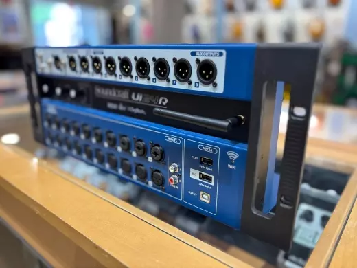 Soundcraft - UI-24R 2