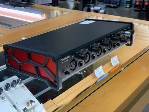 Tascam - US-4X4HR 2