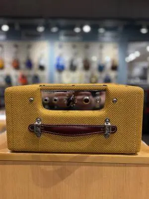 Fender - 816-0500-100 2