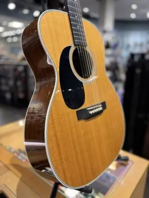 Martin 000-18 Left Handed acoustic 2