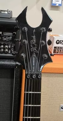 B.C RICH WMD WARBEAST GTR ONXY/RED PINSTRIPE 2