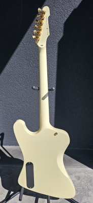 ESP Guitars Phoenix 1000 vintage white 4