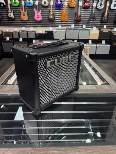 Roland - CUBE-10GX