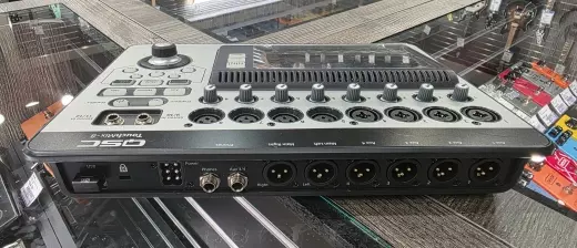 QSC - TOUCHMIX-8 2