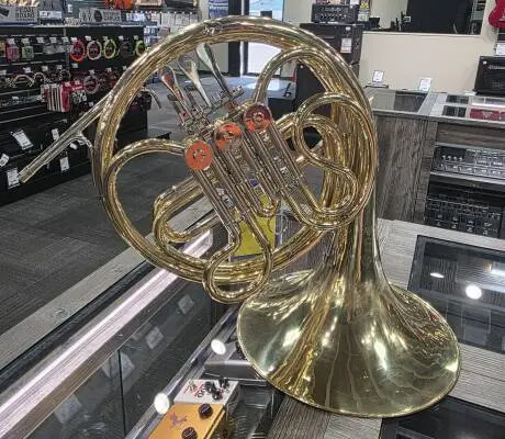 BACH SINGLE FRENCH HORN