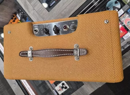 Store Special Product - Fender - 223-1300-000