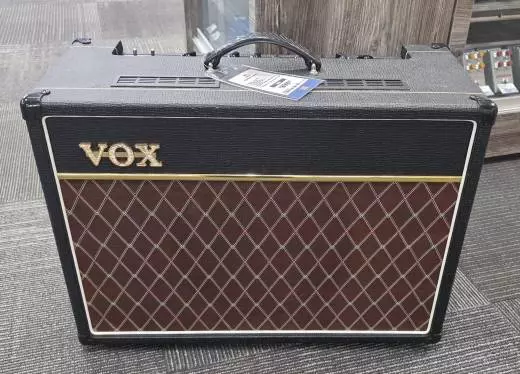 Store Special Product - Vox - AC15C1
