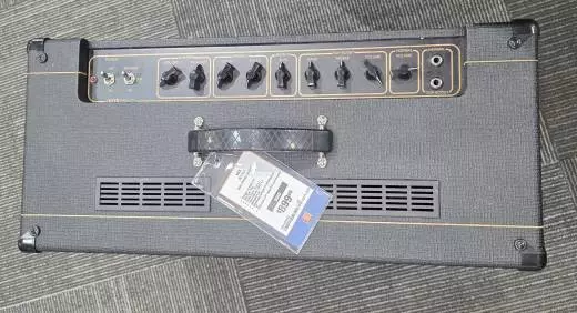 Store Special Product - Vox - AC15C1
