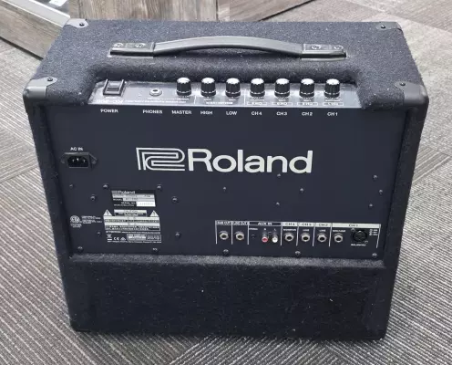 Roland - KC-200 2