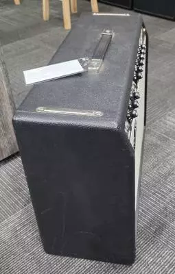 Fender 65 Deluxe Reverb - 021-7400-000 2