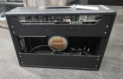 Store Special Product - Fender 65 Deluxe Reverb - 021-7400-000