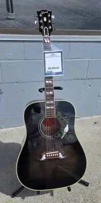GIBSON DOVE QUILT TRANS EBONY