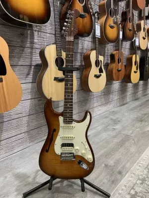 Fender - Rarities FMT Thinline Strat HSS