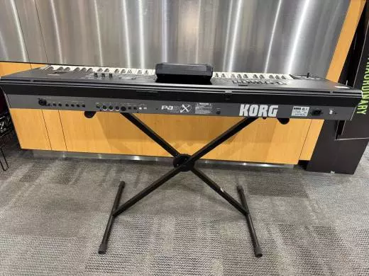 Korg - PA3X-76 2