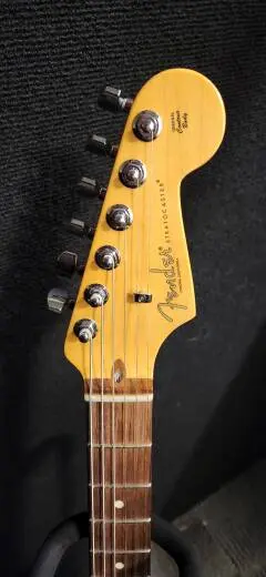 Fender - 011-3900-763 2