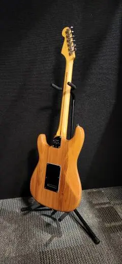 Fender - 011-3900-763 2