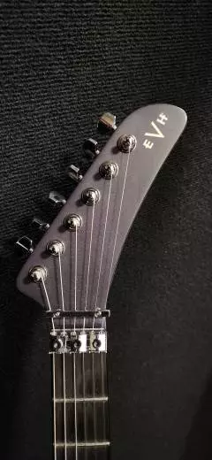 EVH - 510-8002-557 2