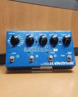 TC Electronic - FLASH X4 DELAY