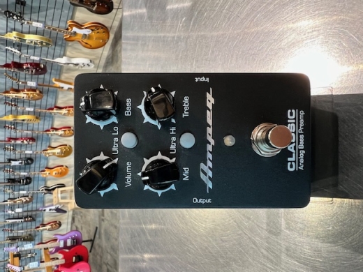 Gear Hunter | Ampeg - CLASSIC-AMPEG PEDAL