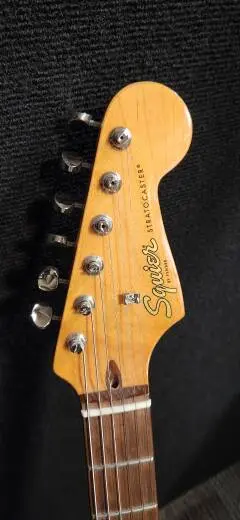 Squier - 037-4010-500 2