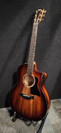 Taylor Guitars - 224CE-K DLX V1