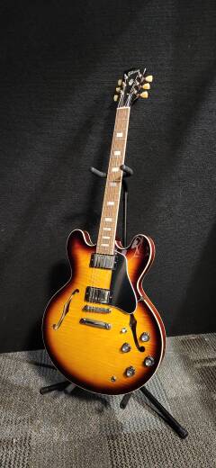 Gibson ES-335 Figured 【USA】※最終価格 Gibson ES-335 Figured Semi-Hollow Body Electric - Sixties Cherry