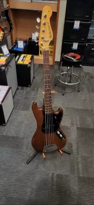 Fender Bass V 2