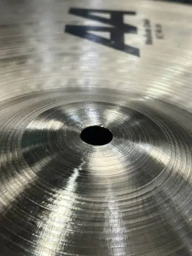 Store Special Product - SABIAN AA 18\" MED CRASH | 21808