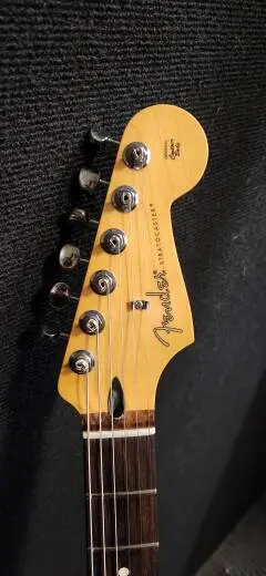 Fender - 014-0540-501 2