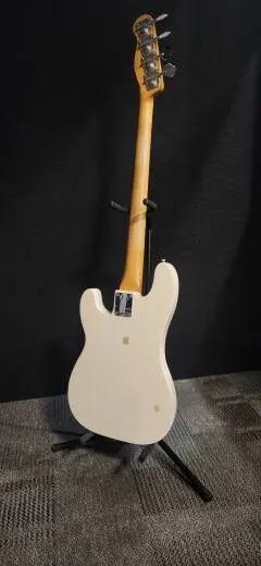 Fender - 013-8412-701 2